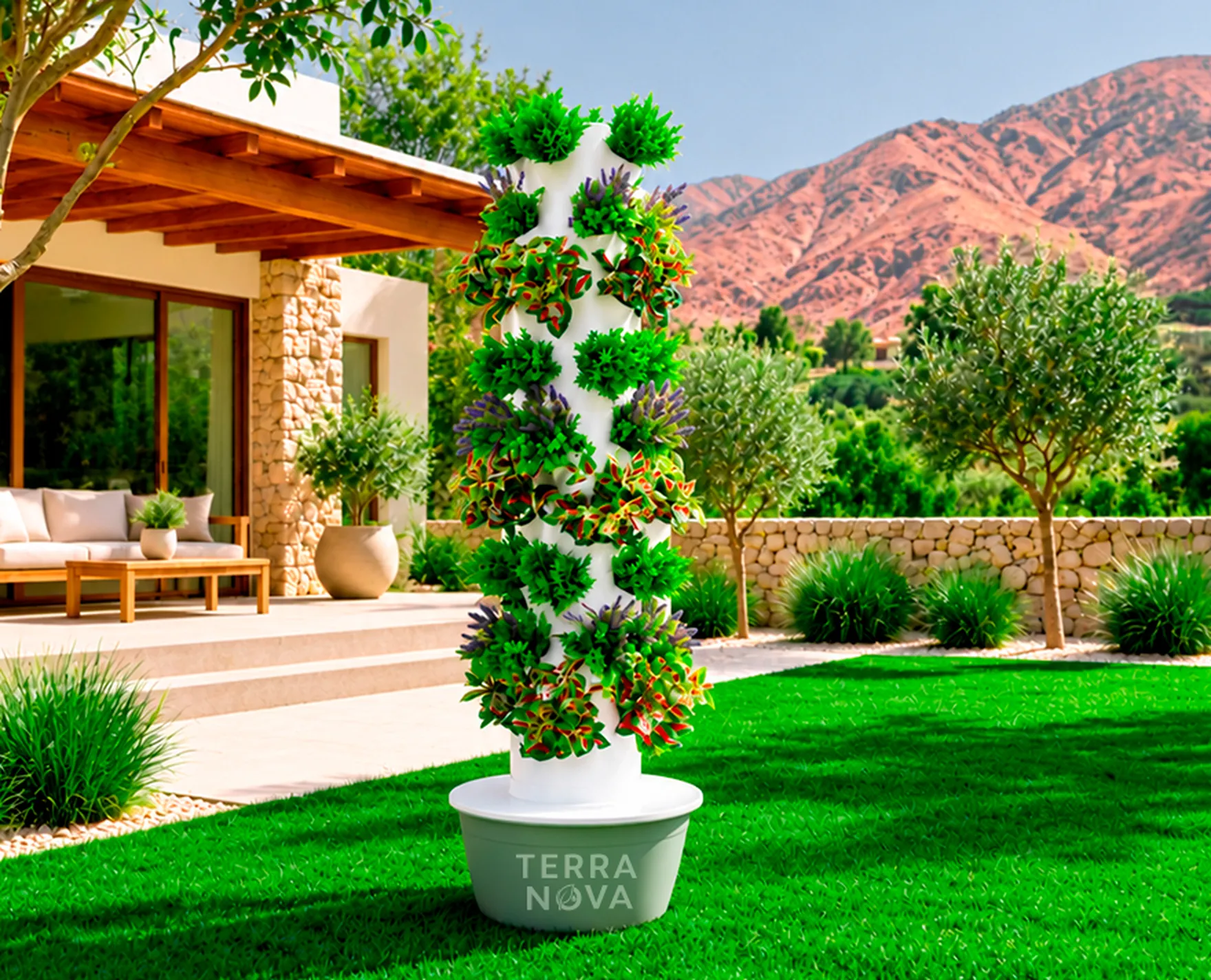 Torre de cultivo hidropónico de TerraNova con plantas, en un jardín junto a una terraza